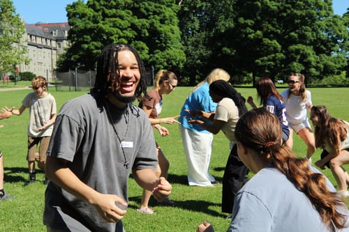 How to Choose a Full-Day Summer Camp as a Childcare Solution for Working Parents