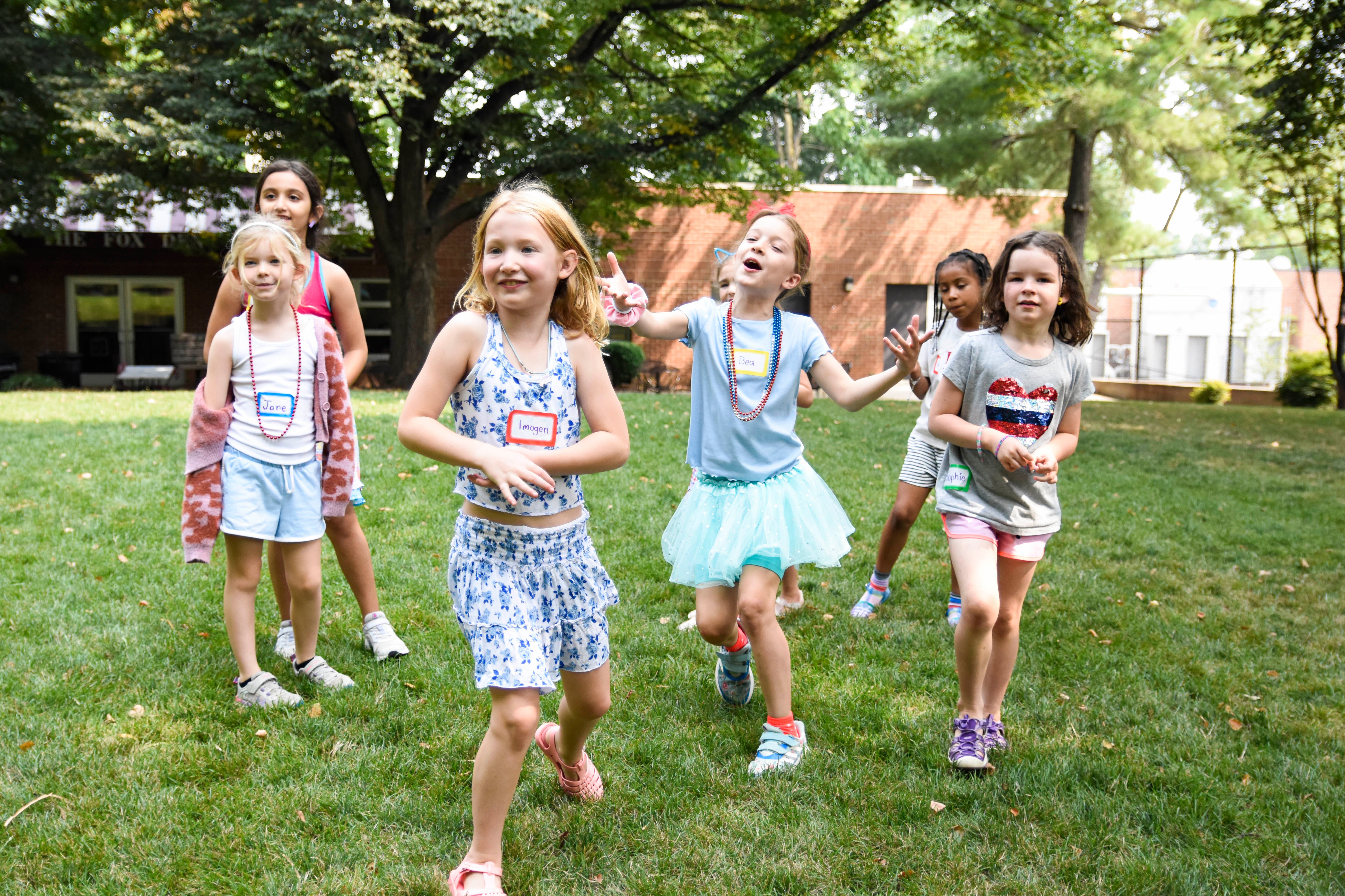 Not sure whether to choose a specialty camp or a general day camp? Here's what to consider so your child has the summer they'll actually remember.
