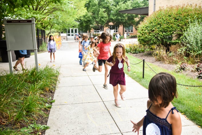 A step-by-step guide for working parents: map your work schedule against camp hours, close coverage gaps, and simplify your summer logistics.
