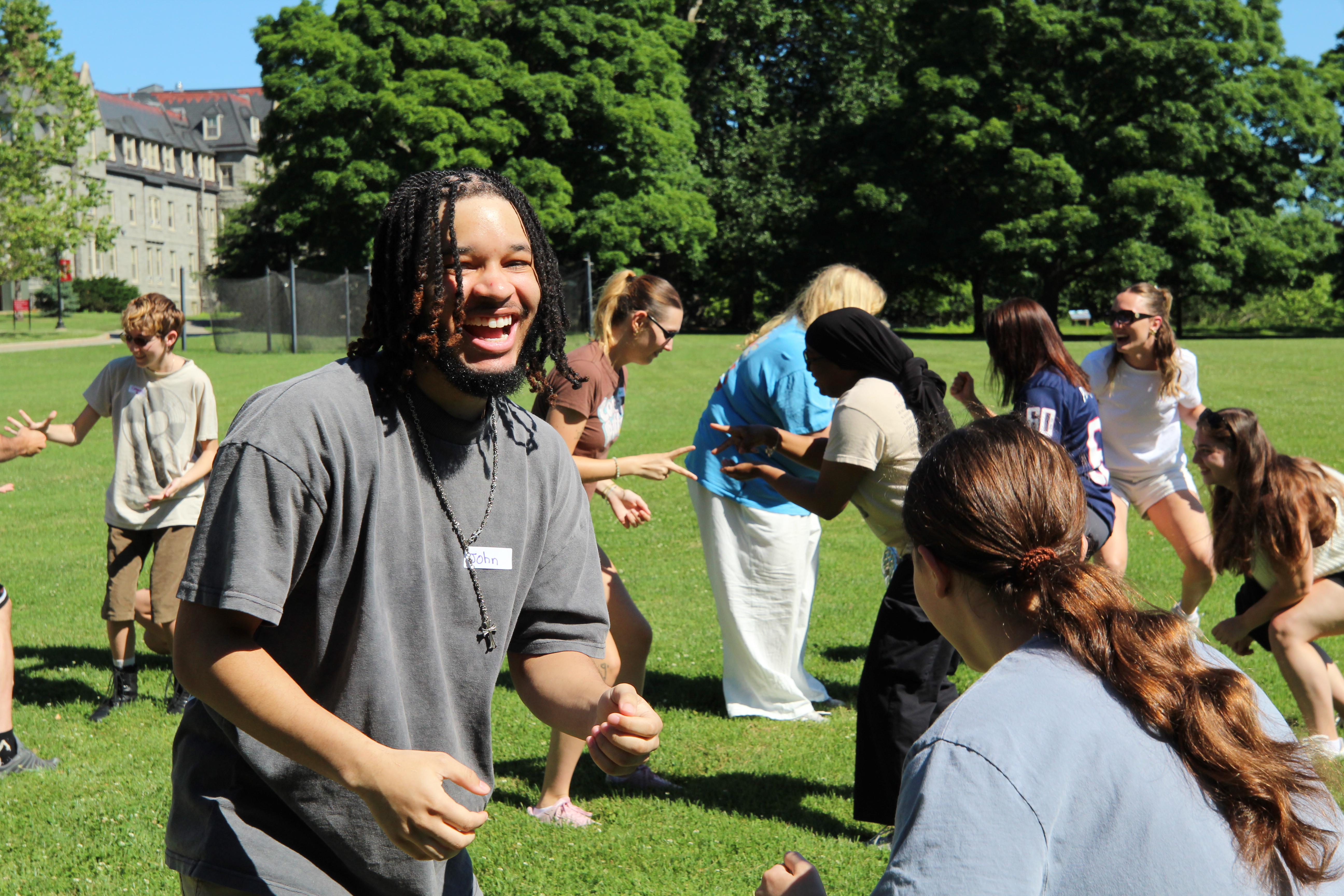 How to Choose a Full-Day Summer Camp as a Childcare Solution for Working Parents